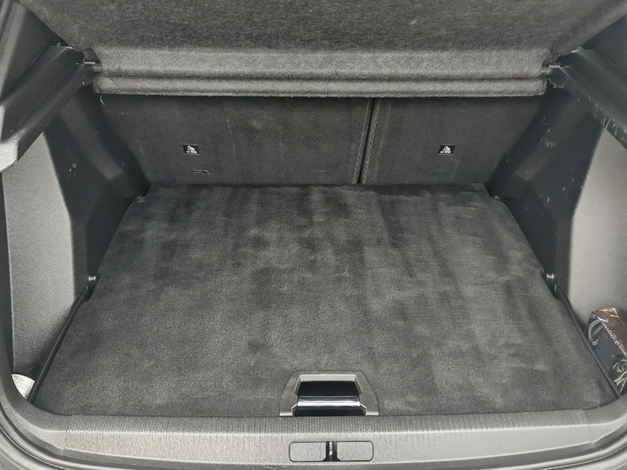 Peugeot 2008 puretech 130 s&s eat8 allure pack — photo 6