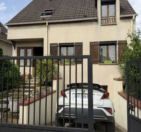Maison 4 pièces 110 m²