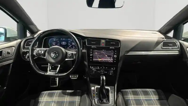 Volkswagen Golf 1.4 hybrid rechargeable opf 204 dsg6 — photo 13