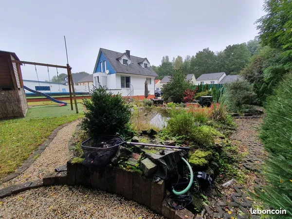 Belle maison individuelle à Falck avec Piscine et système PV