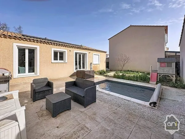 Maison T5 avec jardin et piscine
