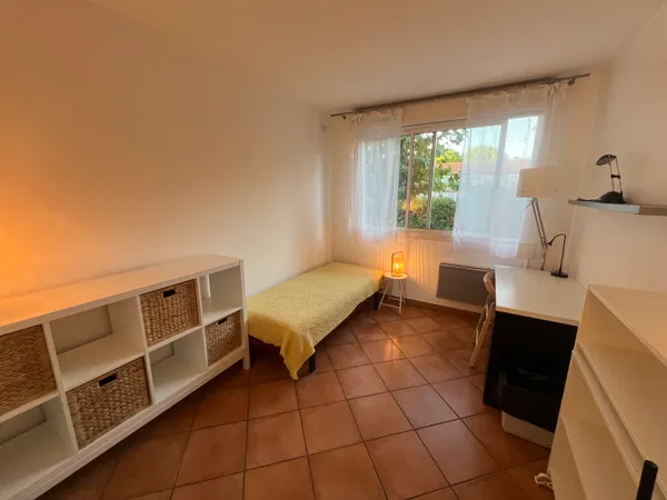 Loue studio meublé