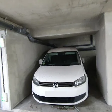 Place de parking 13m² sécurisée en sous-sol - Cagnes-sur-Mer