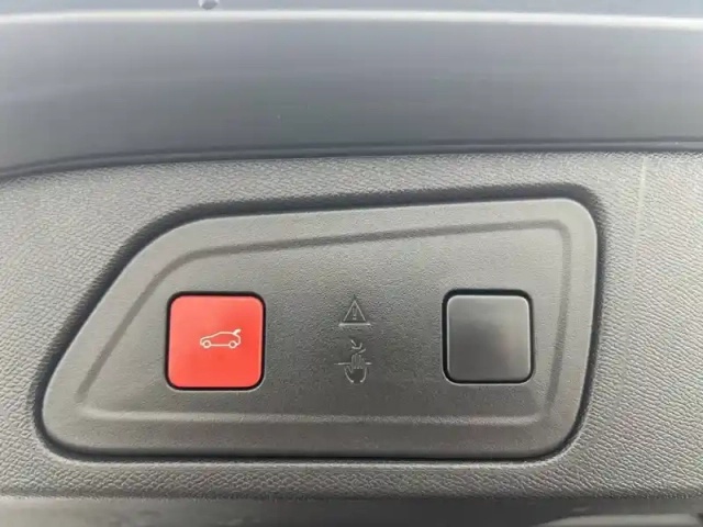 Citroën C5 Aircross hybride rechargeable 225 e-eat8 — photo 15