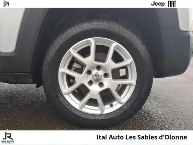 Jeep Renegade 1.3 turbo t4 190ch 4xe longitude summer edition at6 — photo 11