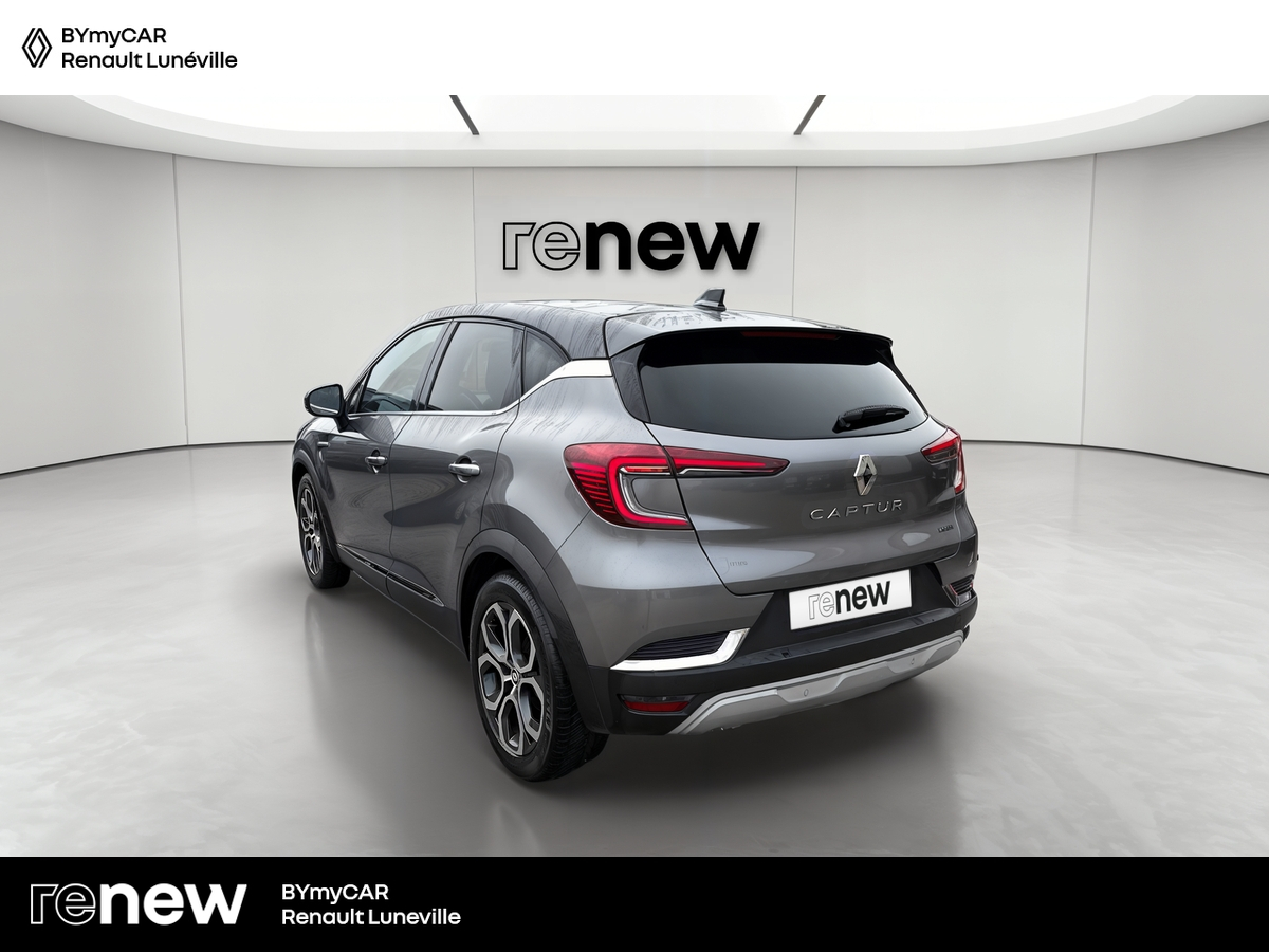 Renault Captur E-Tech full hybrid 145 — photo 3