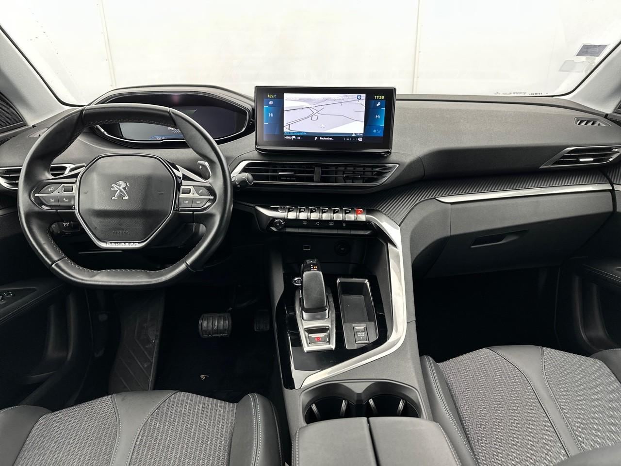 Peugeot 3008 hybrid 225 e-eat8 allure — photo 12