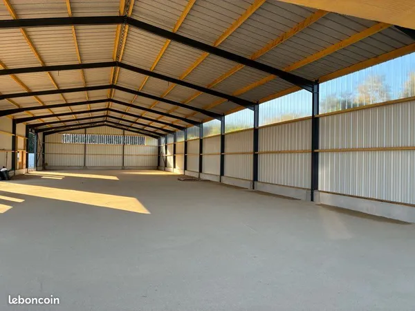 Location, bâtiment de stockage, local, artisanal ou commercial
