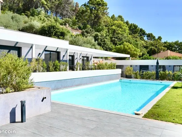 Appartement dans résidence privée