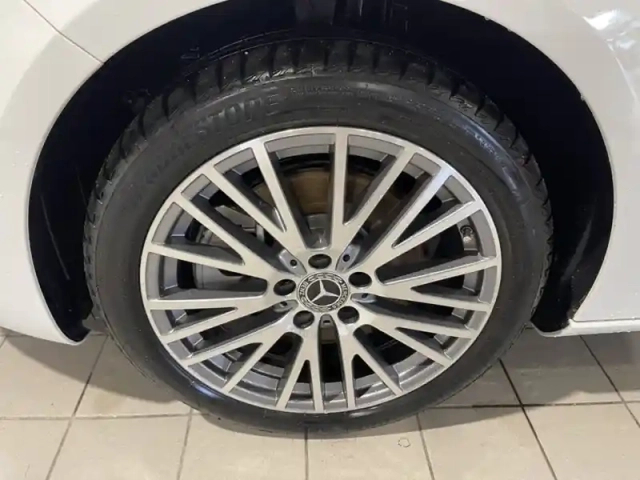Mercedes Classe A 250 e berline progressive line — photo 35