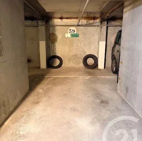 Garage et parking Vente Paris 28000€