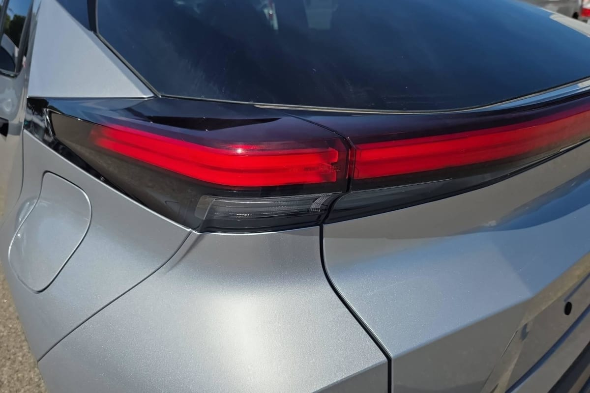Toyota C-HR — photo 24