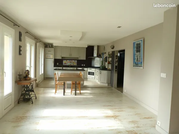 Maison familiale lumineuse 132m2 4 chambres terrain 728 m2