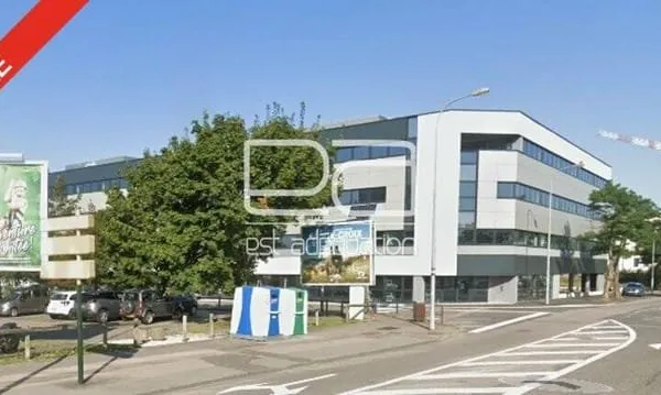 Bureau 852 m²