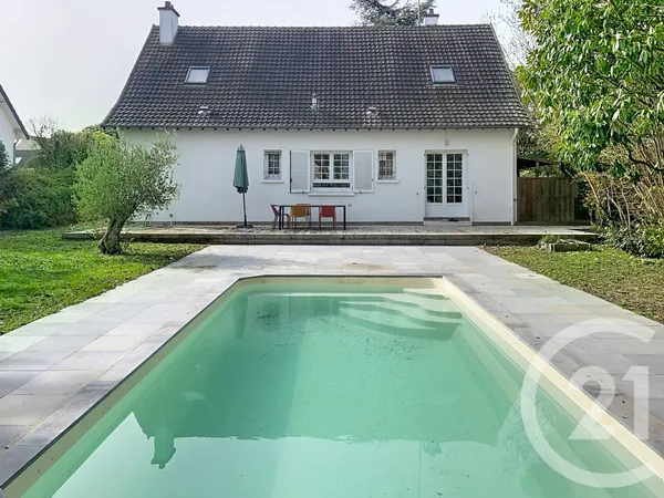 Maison 6 pièces 136 m²