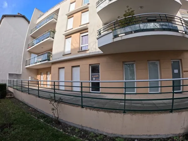 Murs commerciaux 77m2 à Clermont-Ferrand - locataire en plac