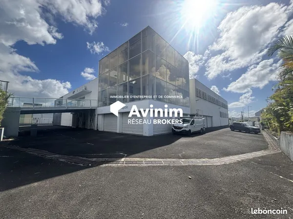 Bureaux 1170 m² Baie-Mahault