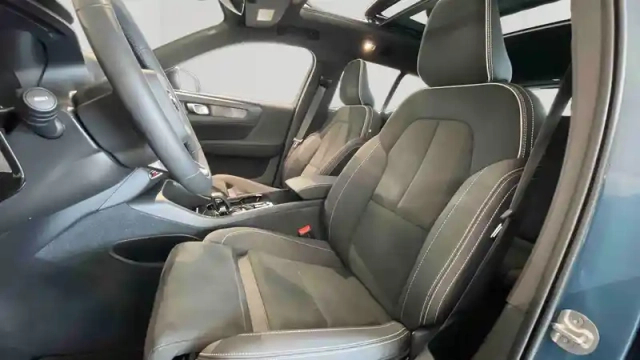 Volvo Xc40 t4 recharge 129+82 ch dct7 — photo 42