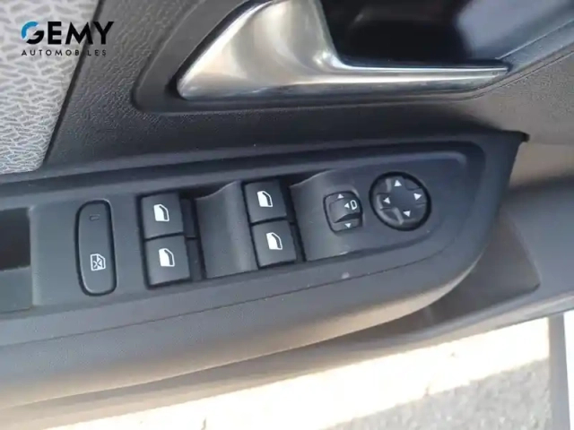 Citroën C4 puretech 130 s&amp;s eat8 — photo 12