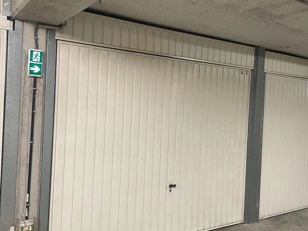 Garage / Box fermé de 14 m² (35 m³)