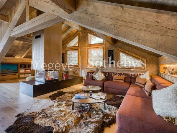 Appartement 6 pièces 186 m²