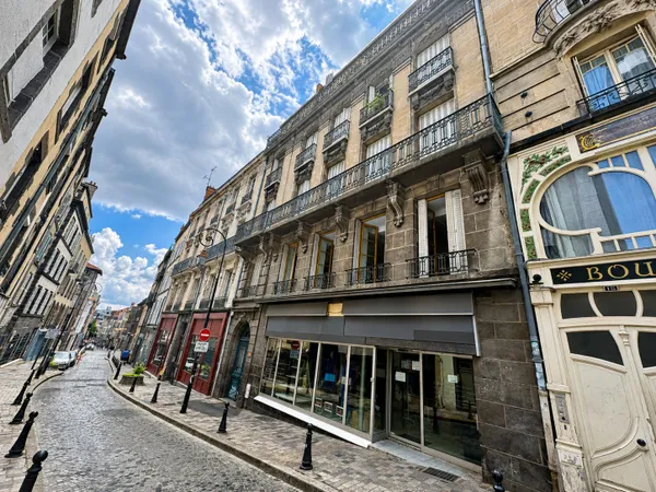 CLERMONT-FERRAND HYPER CENTRE