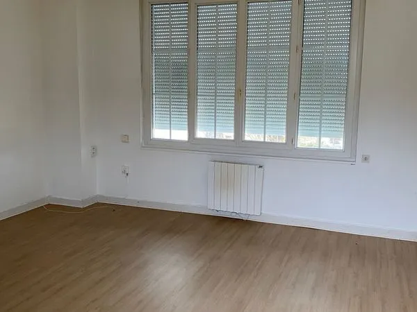 Appartement 112m2 - 2e étage centre ville