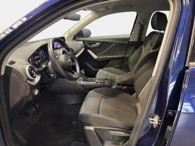 Audi Q2 35 tfsi 150ch design s tronic 7 — photo 14