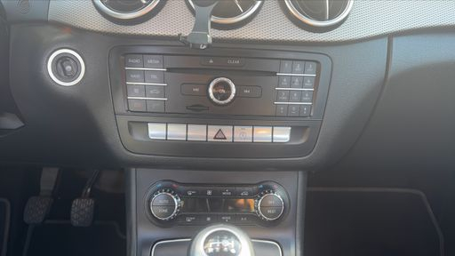 Mercedes Classe B 180 d  109 - Sensation – 2016 – 125662 km – Diesel – Boîte Manuelle — photo 17