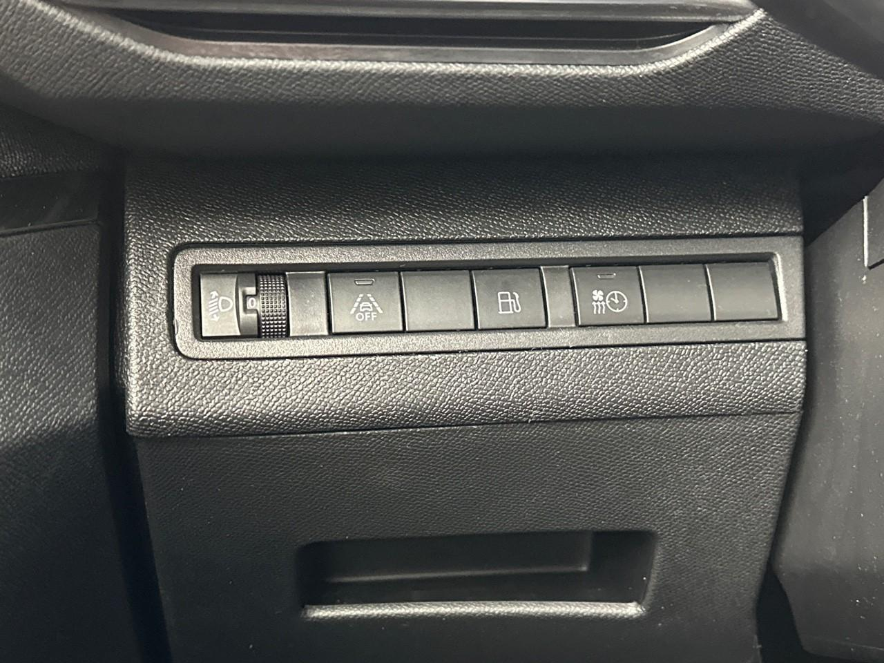 Peugeot 3008 hybrid 225 e-eat8 allure pack — photo 19