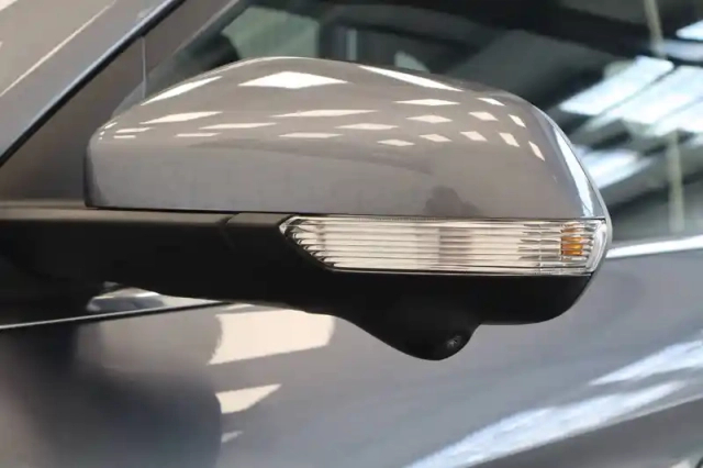 Mg Zs 1.5 l hybrid+ 197 ch — photo 35