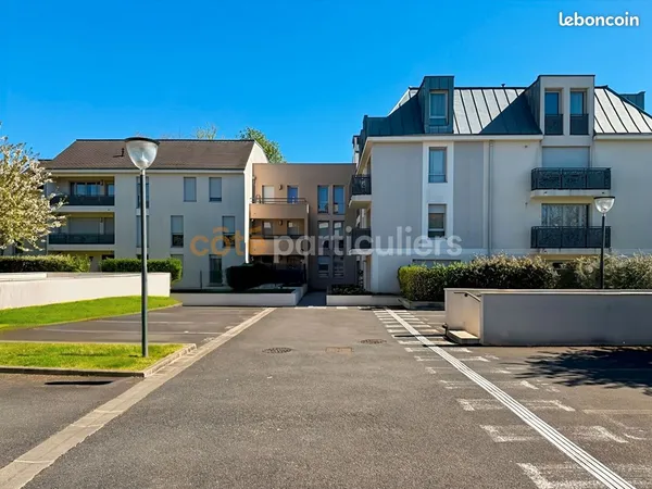 Studio 1 pièce 27 m²