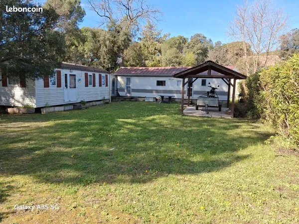 Vente terrain avec 2 mobils home