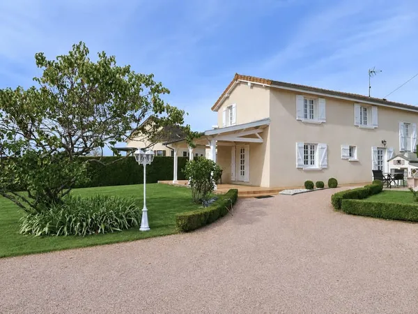 Maison 6 pièces 166 m²
