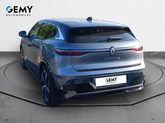 Renault Megane e-tech ev60 220 ch optimum charge — photo 7