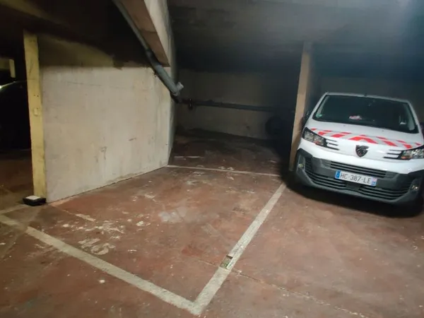 Deux places de parking à louer