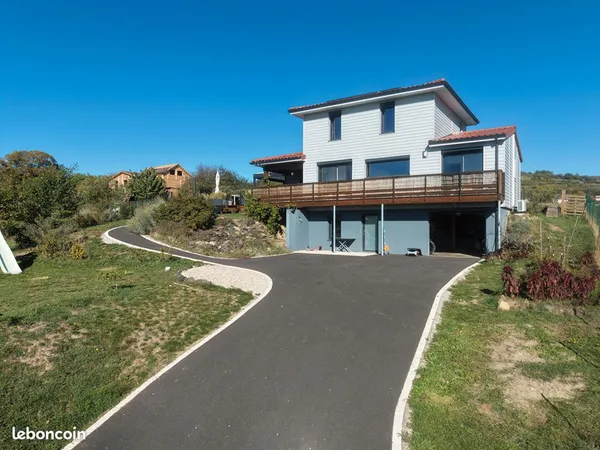 Maison 6 pièces 135 m²