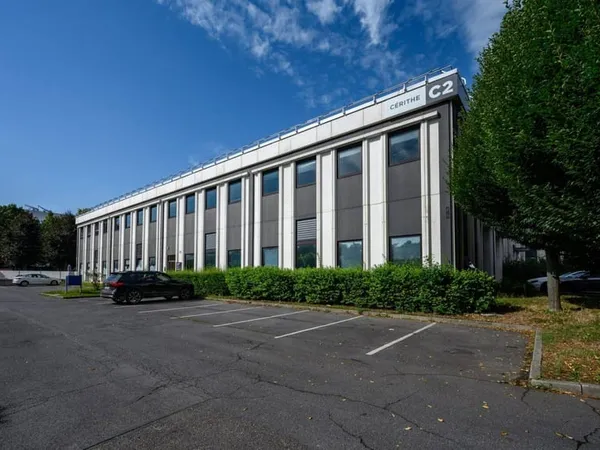 Bureaux 544 m²
