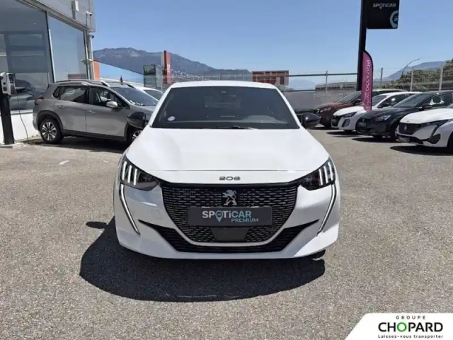 Peugeot 208 puretech 100 s&amp;s eat8 — photo 2