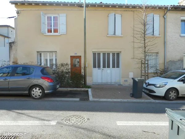 Plein centre de LECTOURE