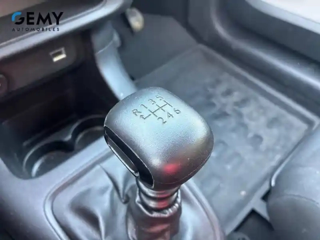 Citroën C3 bluehdi 100 s&amp;s bvm6 — photo 20