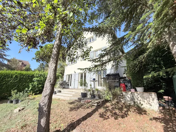 Maison 9 pièces 160 m²