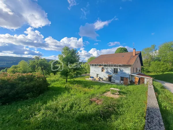 Maison 5 pièces 570 m²
