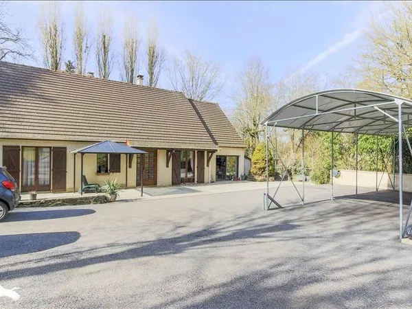 Maison de plain-pied 6 pièces 174 m²