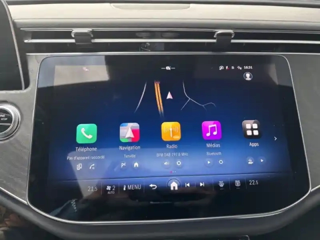 Mercedes Cla sse e 300 e hybrid eq avant — photo 10