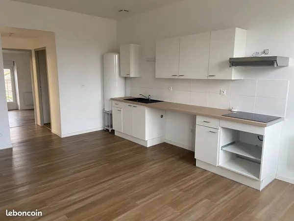 T3 neuf 2 eme etage avec place de parking