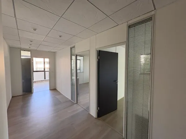 Local 76 m²