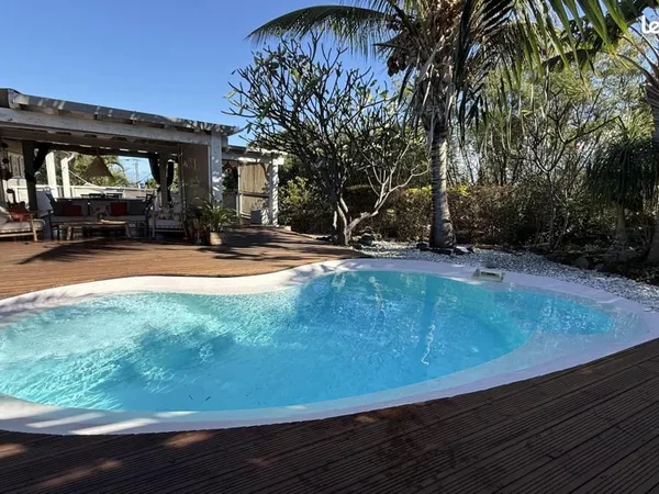 Villa 6 pièces 165 m²
