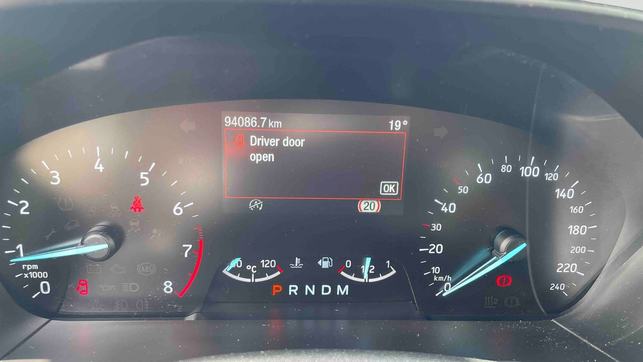 Ford Focus SW 1.0 EcoBoost 155 S&amp;S mHEV Powershift — photo 16