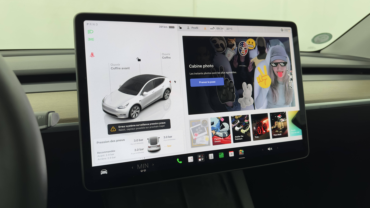 Tesla MODEL Y RWD — photo 17